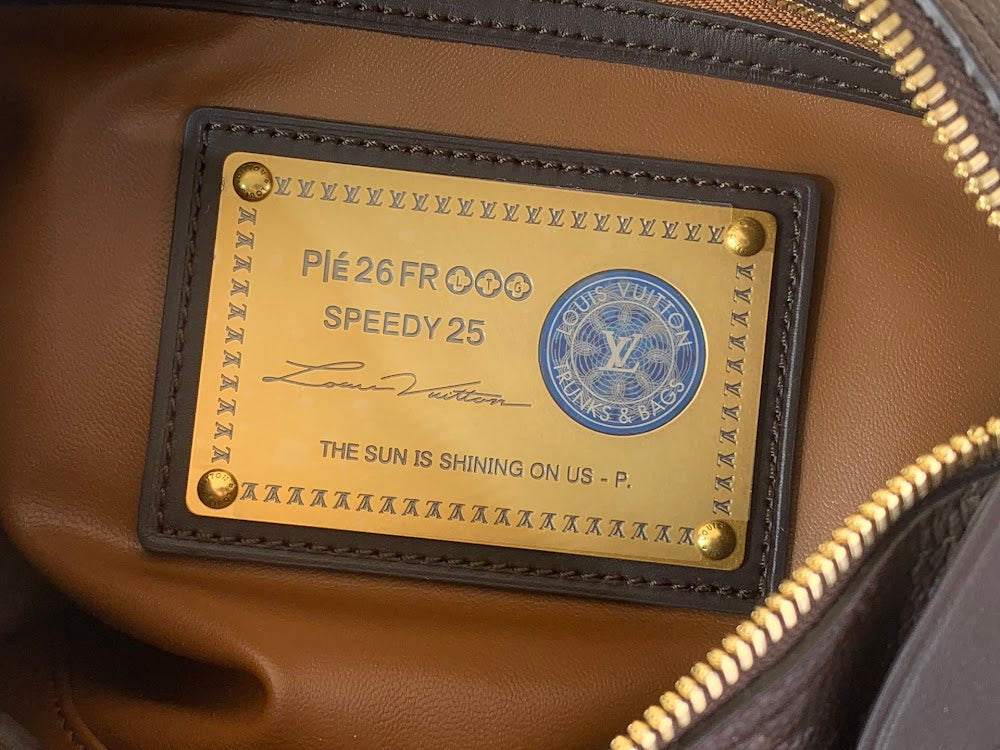 Dragons Bags ln Luxury Bag --63101