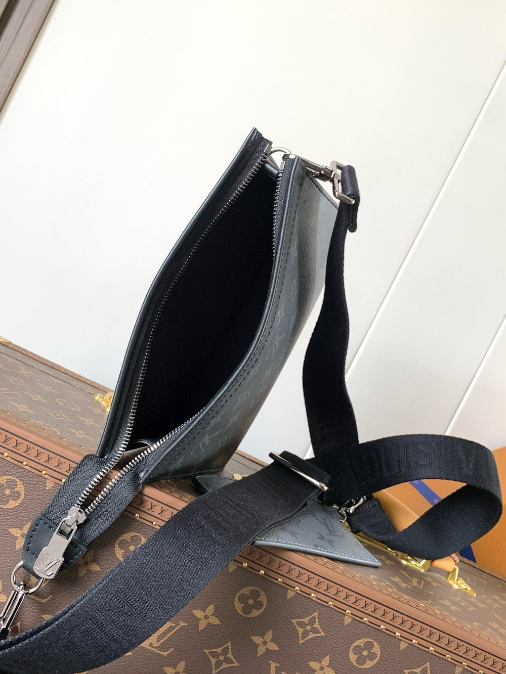 Dragons Bags ln Luxury Bag --71263