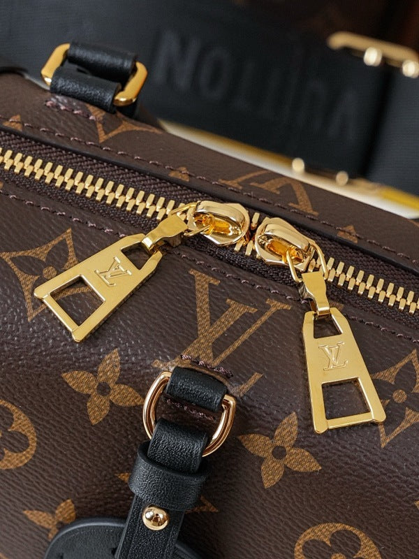 Dragons Bags ln Luxury Bag --81827