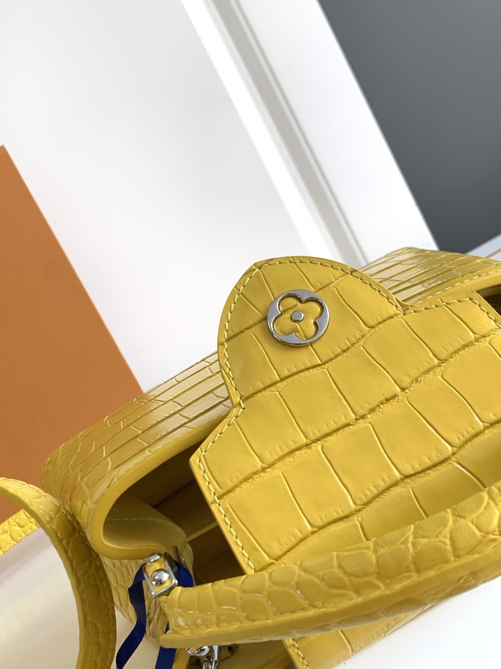 Dragons Bags ln Luxury Bag --96931