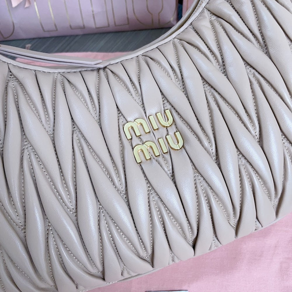 Dragons Bags Miun Miun Luxury Bag --123244
