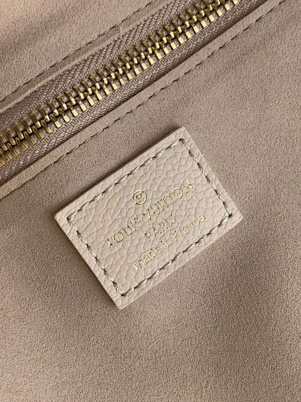 Dragons Bags ln Luxury Bag --61361