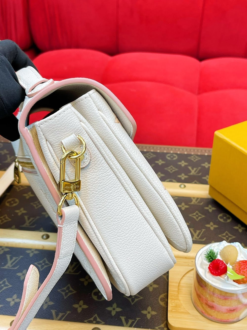 Dragons Bags ln Luxury Bag --97404