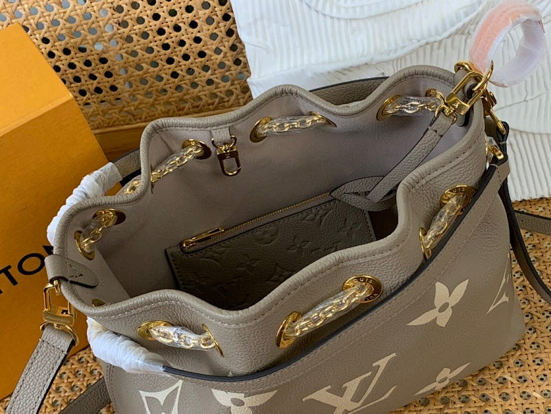 Dragons Bags ln Luxury Bag --62519