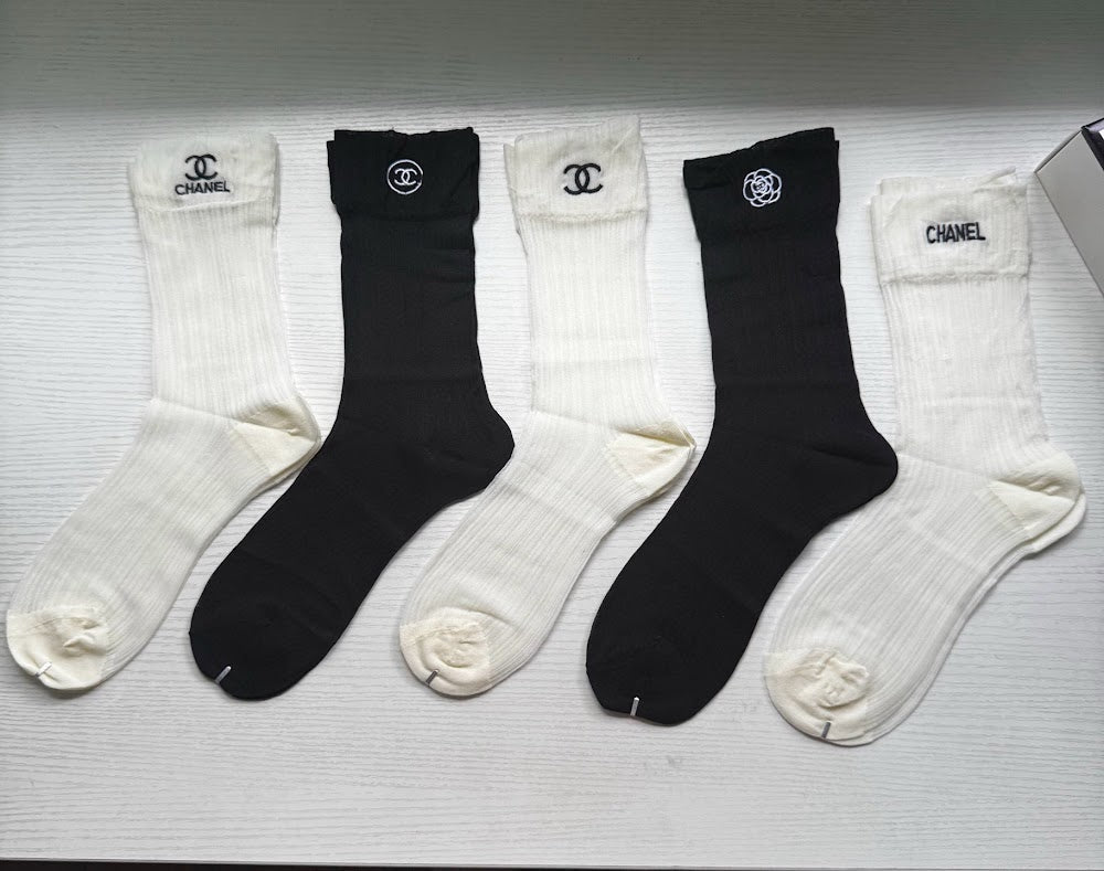 Dragons Bags Premium Luxury Socks --98591