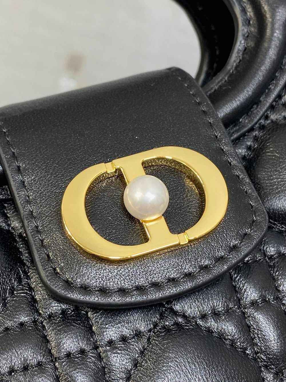 new-designer-premium-bags-nm16744