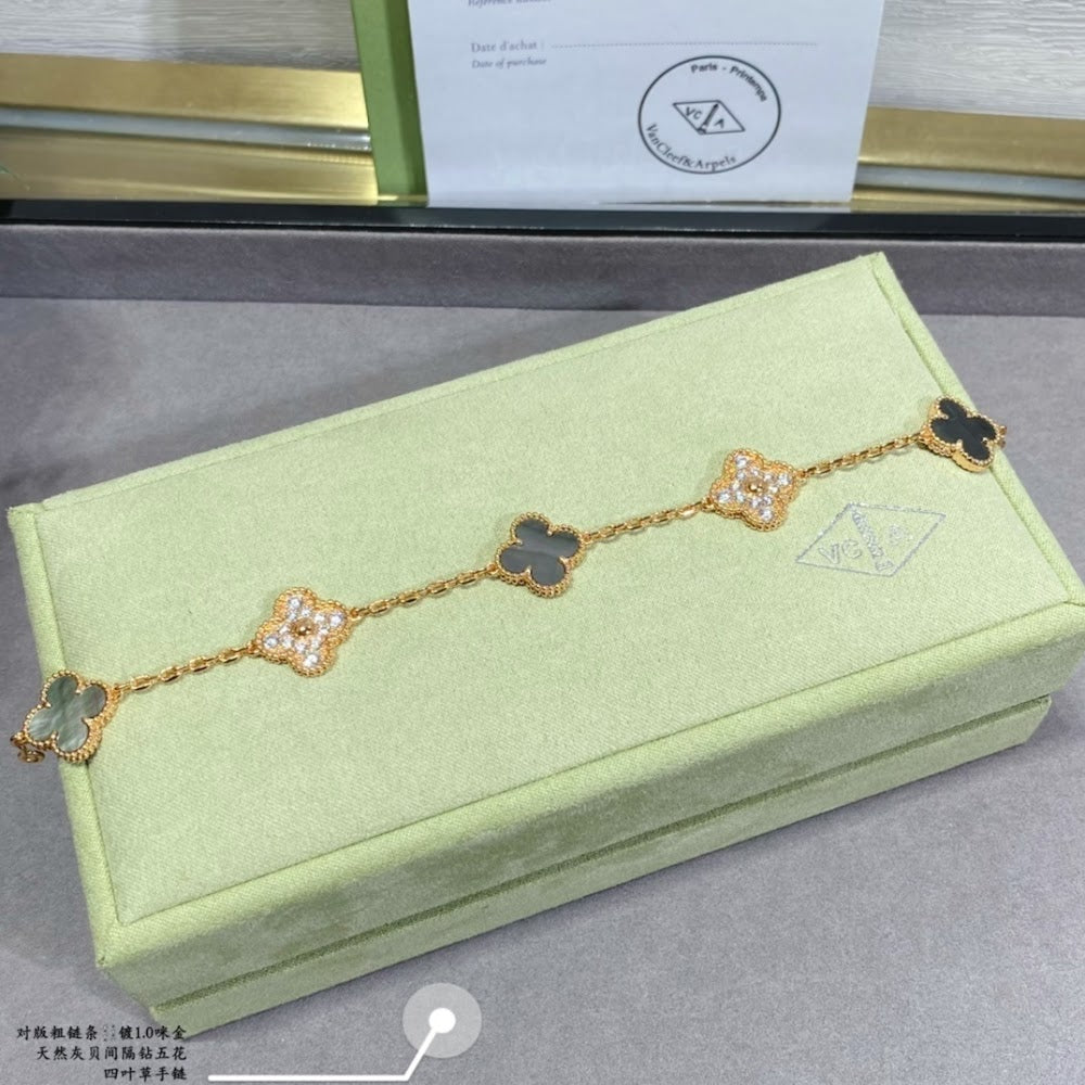 Dragons Bags VCA Luxury Jewelry --51475
