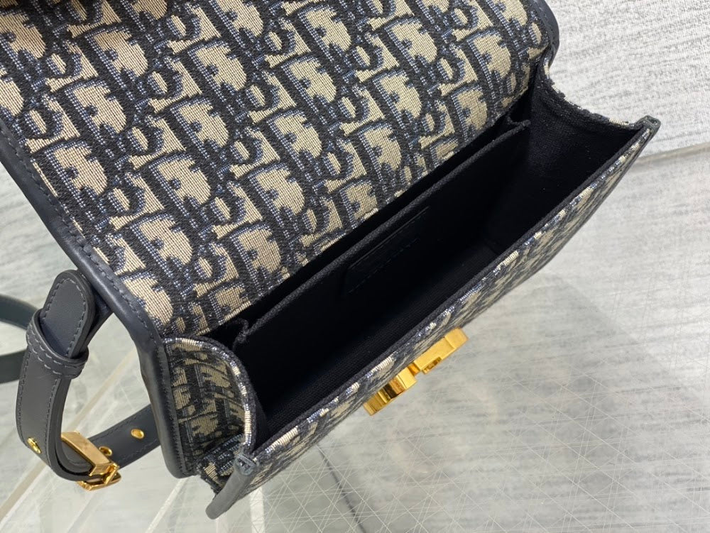 Dragons BagsDiorn Luxury Bag --115686