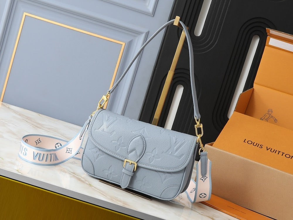 Dragons Bags ln Luxury Bag --76471