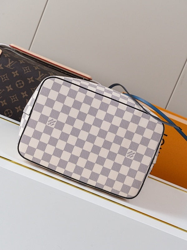 Dragons Bags ln Luxury Bag --81815