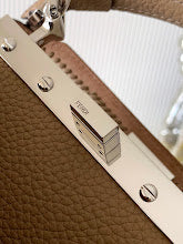 new-designer-premium-bags-nm7726