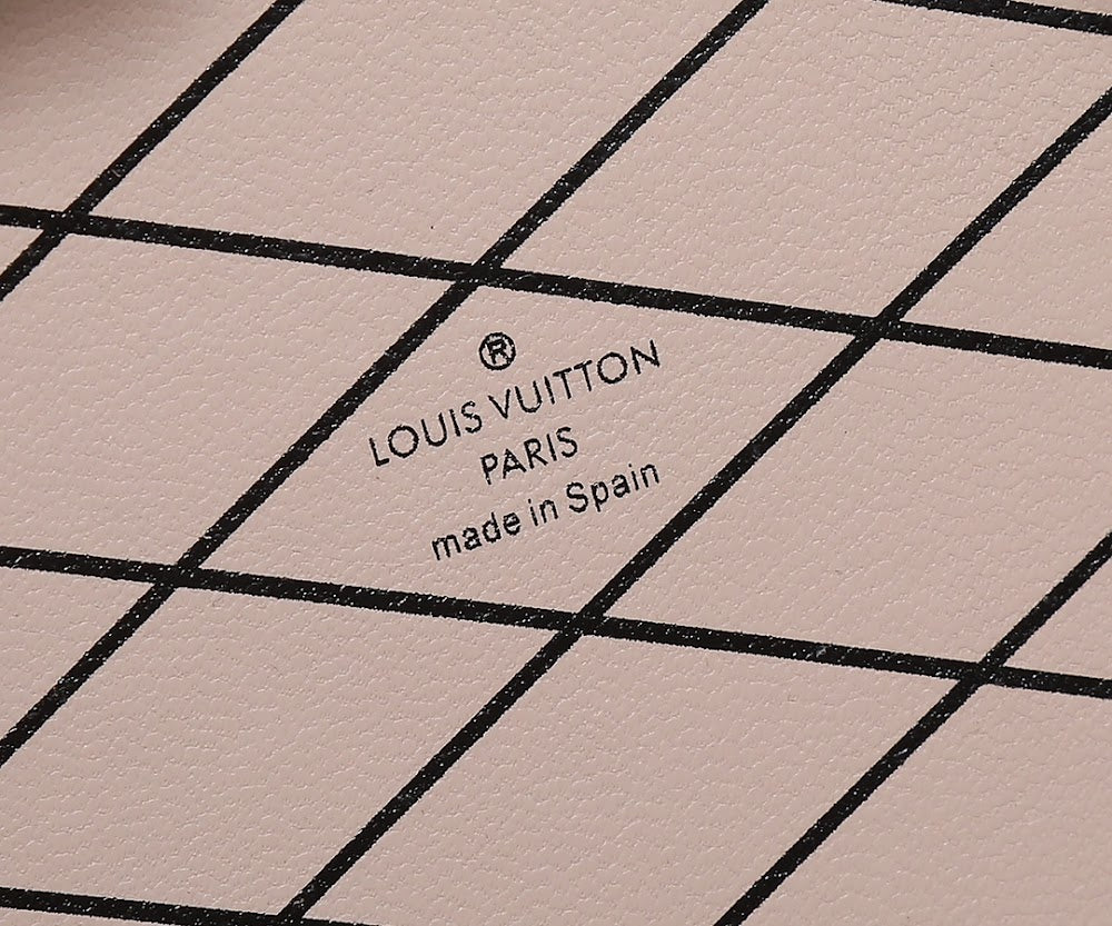 Dragons Bags ln Luxury Bag --97291