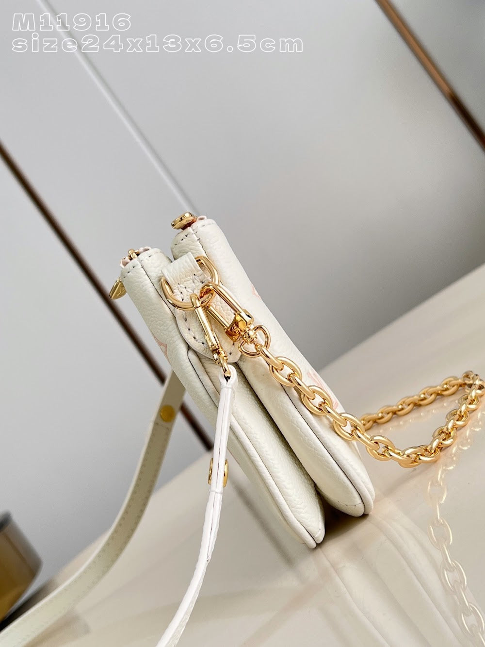 Dragons Bags ln Luxury Bag --96650