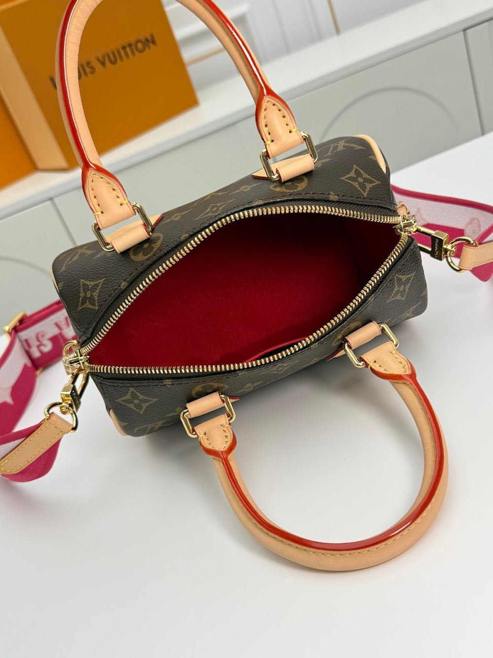 Dragons Bags ln Luxury Bag --81813