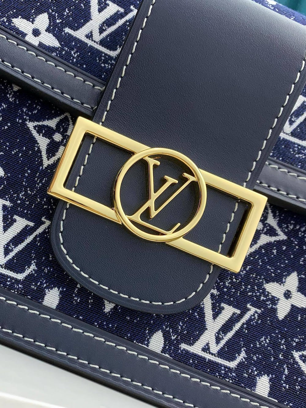 Dragons Bags ln Luxury Bag --60684