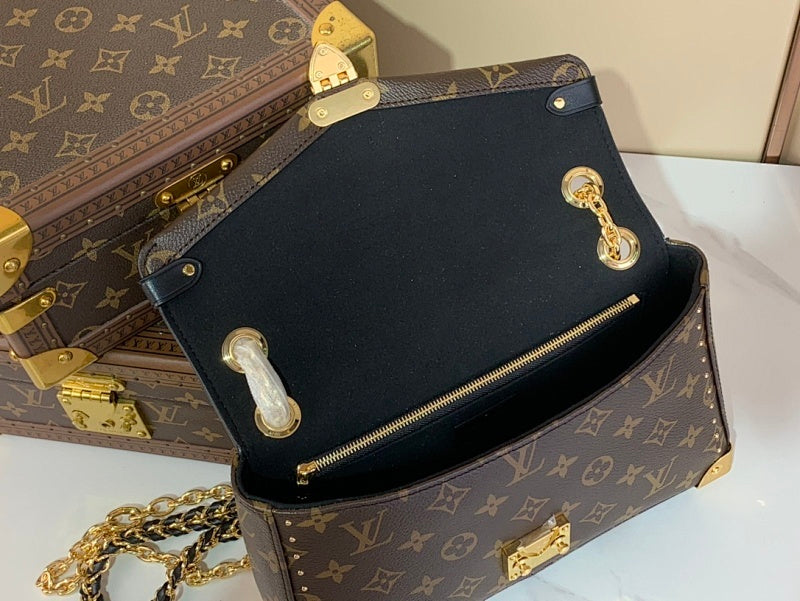 Dragons Bags ln Luxury Bag --62950