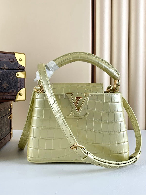 Dragons Bags ln Luxury Bag --67761