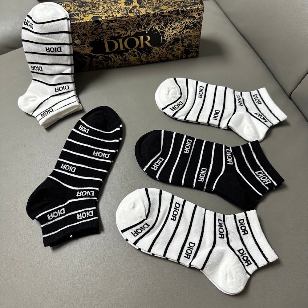 Dragons Bags Premium Luxury Socks --98401