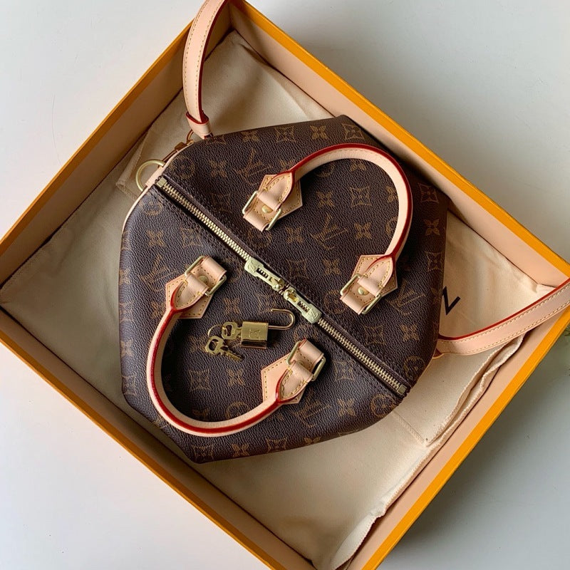 Dragons Bags ln Luxury Bag --58325