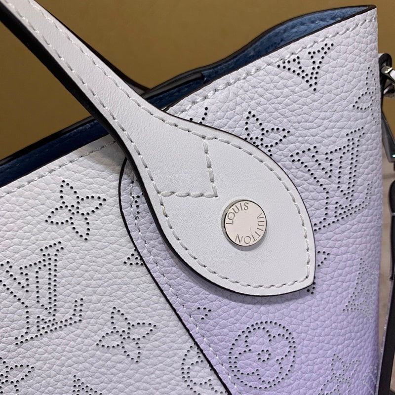 Dragons Bags ln Luxury Bag --66050