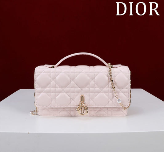 Dragons BagsDiorn Luxury Bag --116244