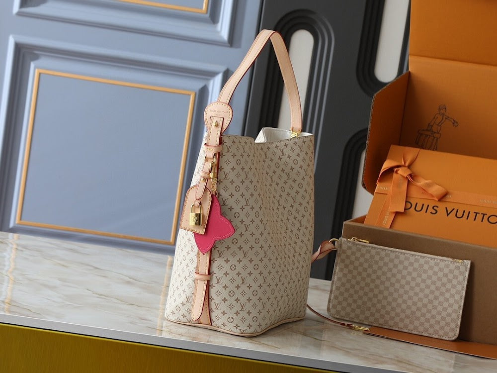 Dragons Bags ln Luxury Bag --77082