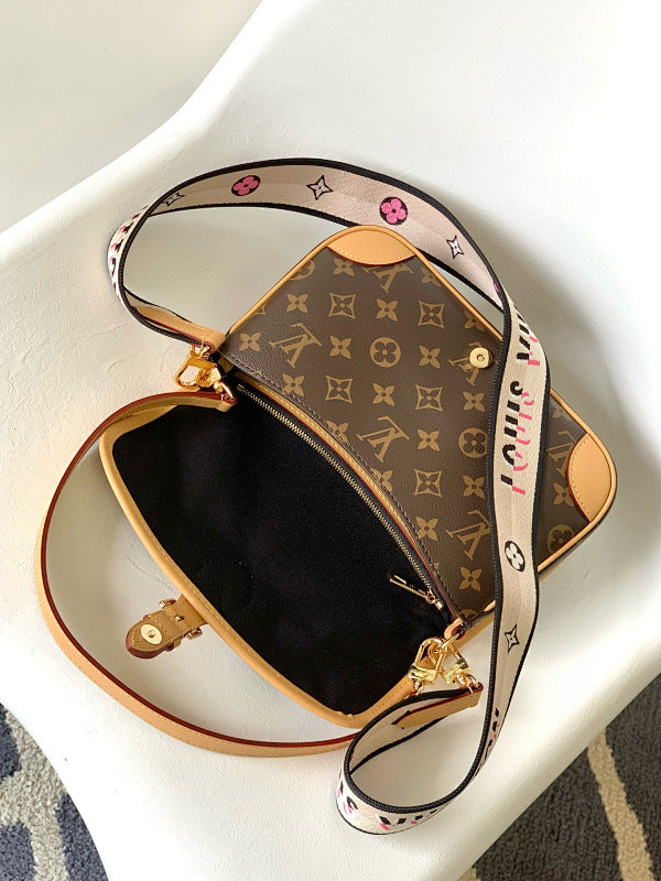 Dragons Bags ln Luxury Bag --81500