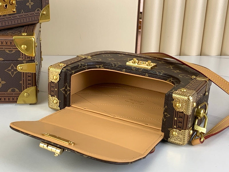 Dragons Bags ln Luxury Bag --62865