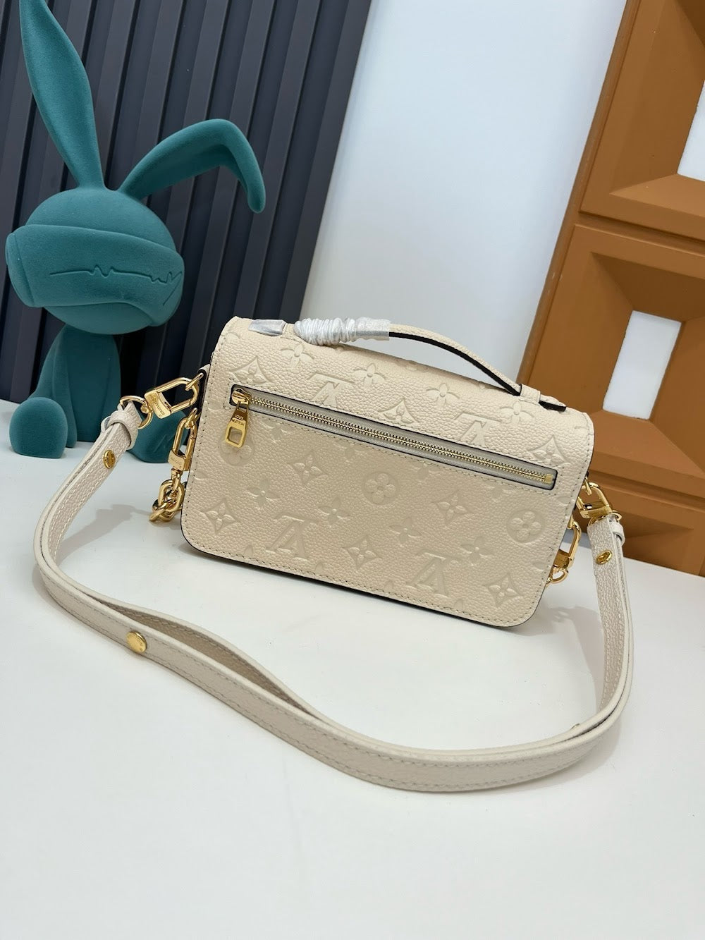 Dragons Bags ln Luxury Bag --81785