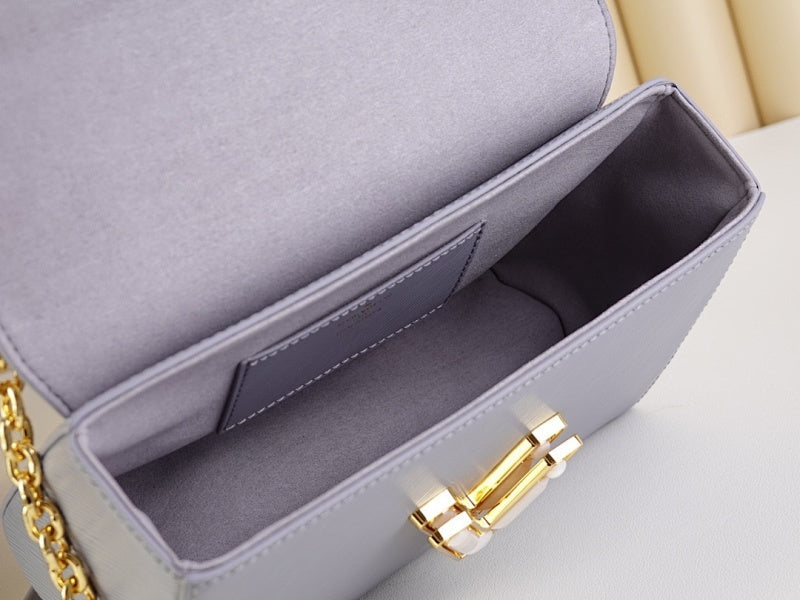 Dragons Bags ln Luxury Bag --67683