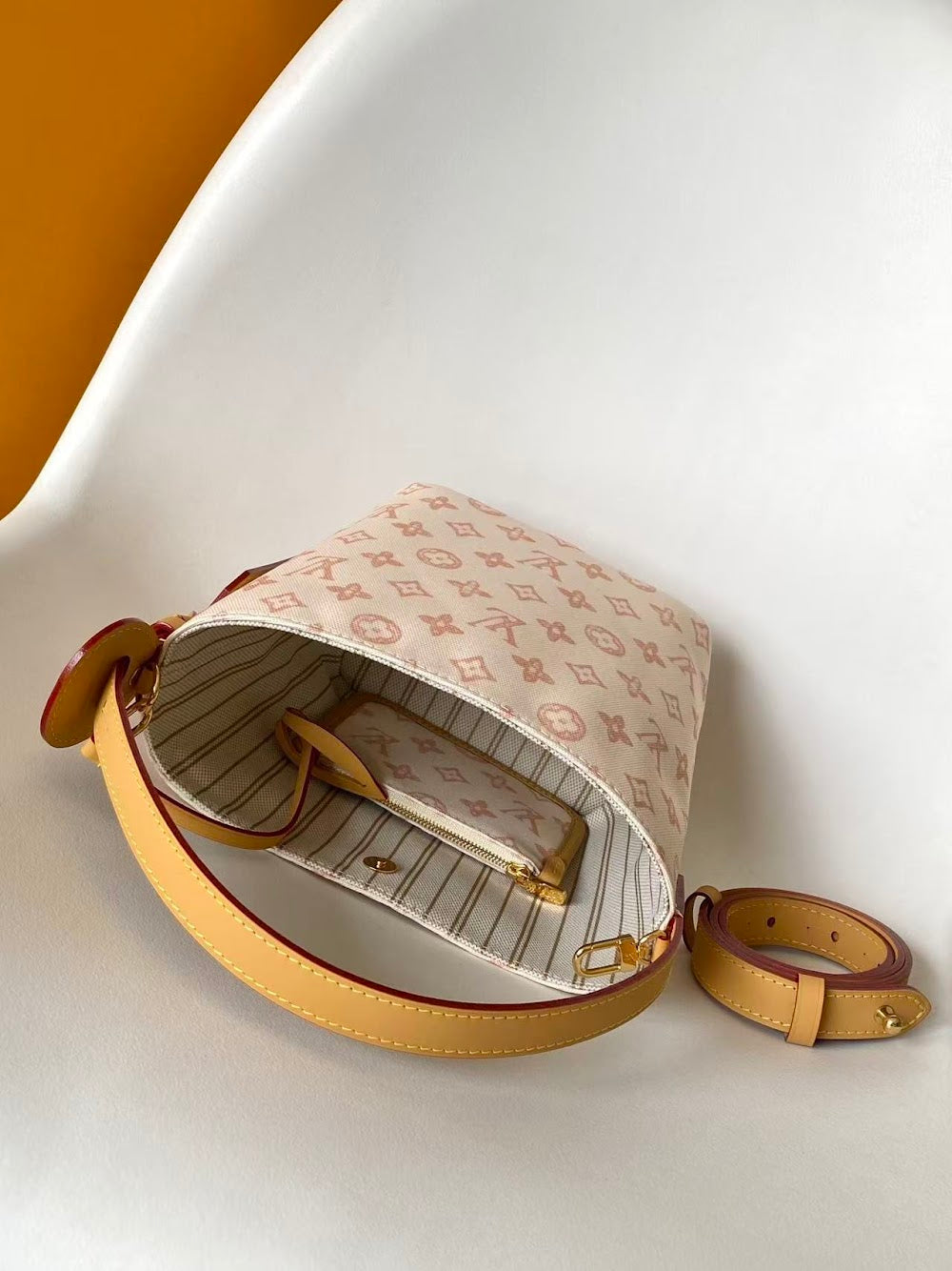 Dragons Bags ln Luxury Bag --81854