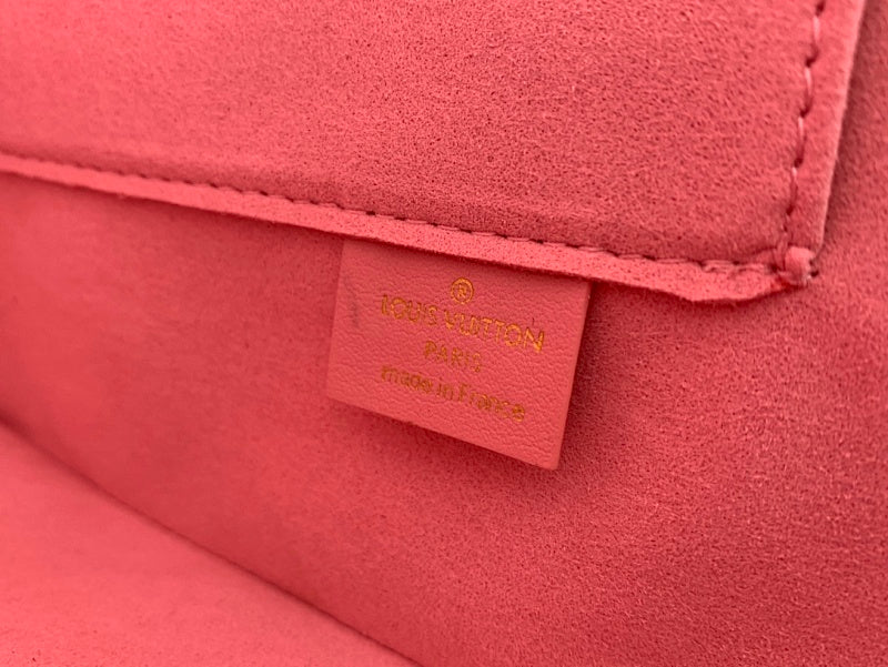 Dragons Bags ln Luxury Bag --61656