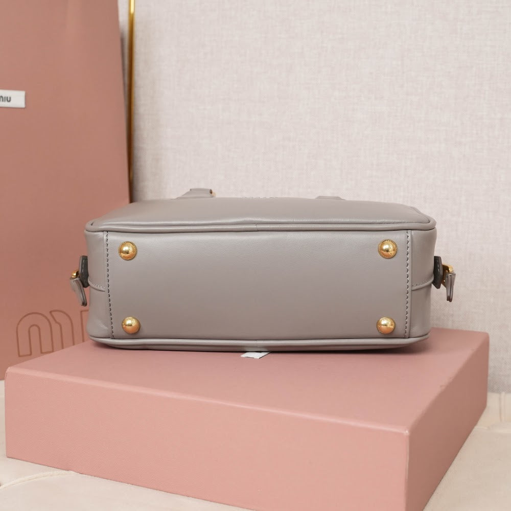 Dragons Bags Miun Miun Luxury Bag --123523
