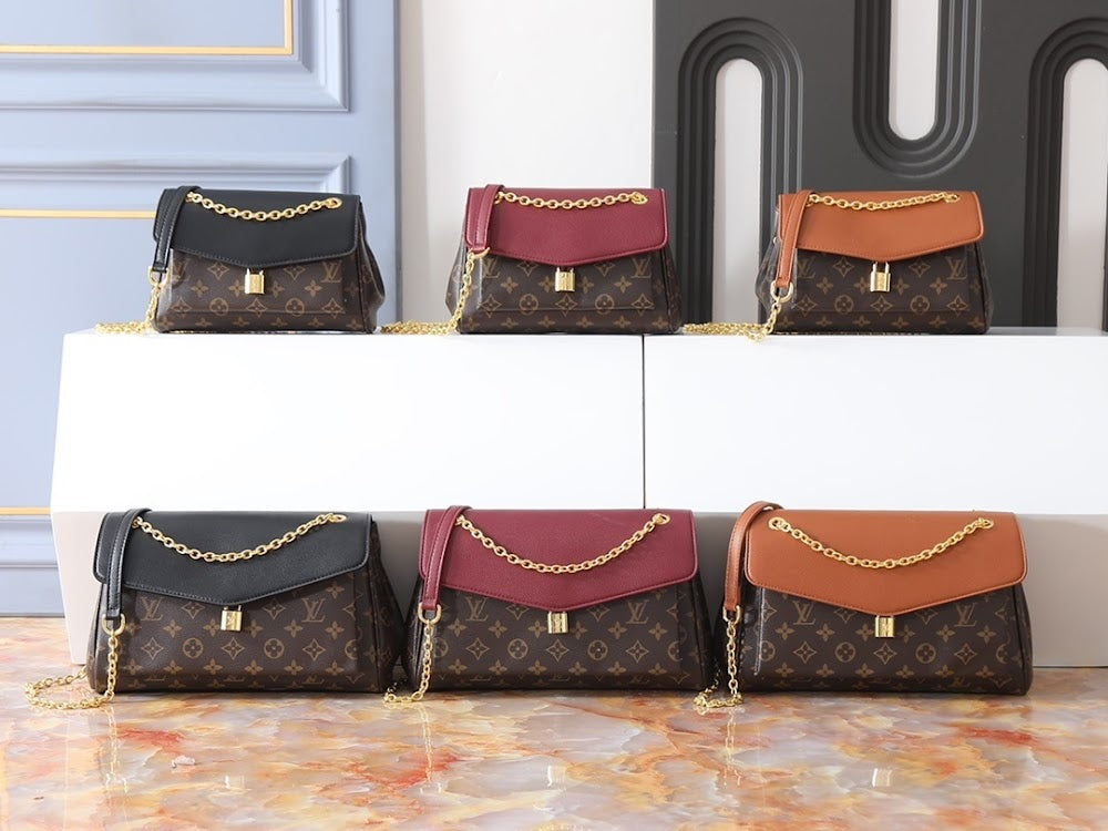 Dragons Bags ln Luxury Bag --77674