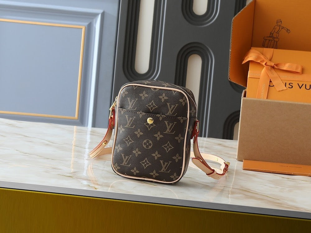 Dragons Bags ln Luxury Bag --76804