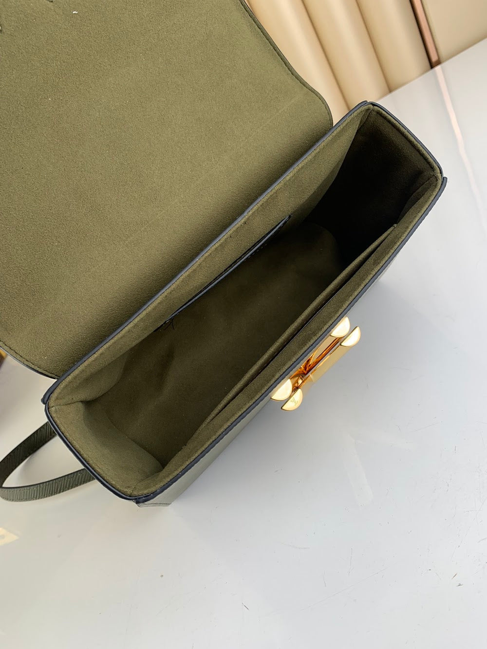 Dragons Bags ln Luxury Bag --60980