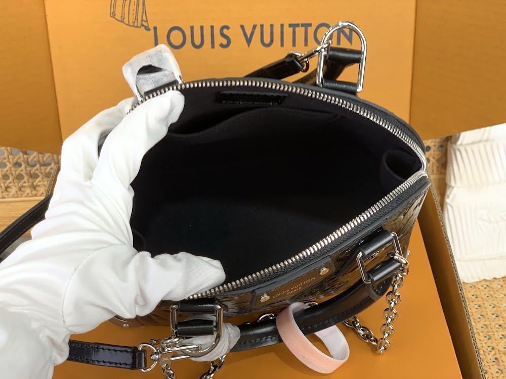 Dragons Bags ln Luxury Bag --95918