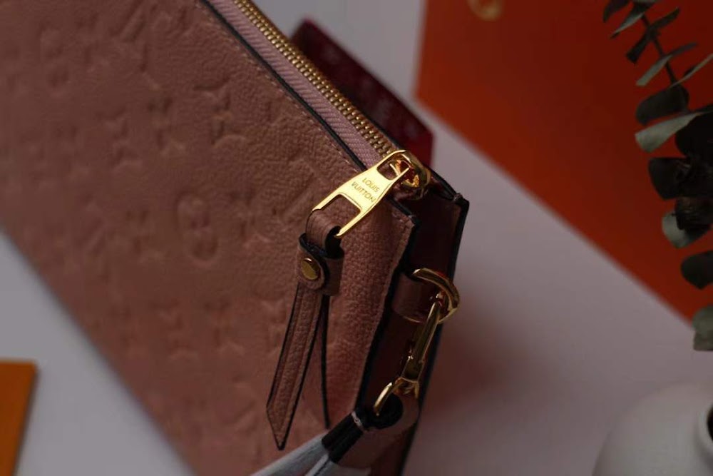 Dragons Bags ln Luxury Bag --59689