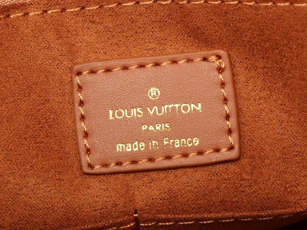 Dragons Bags ln Luxury Bag --76375