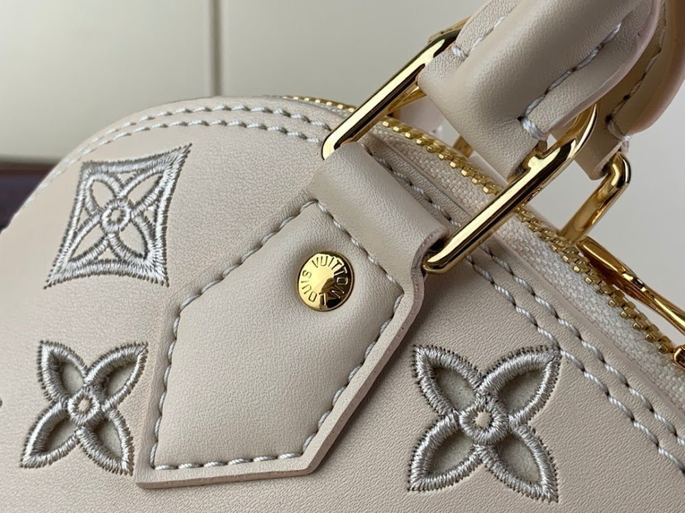 Dragons Bags ln Luxury Bag --68427