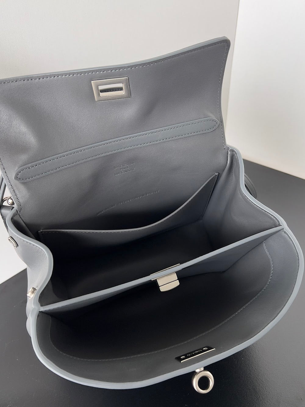 Dragons Bags Balenciaga Luxury Bag --111594
