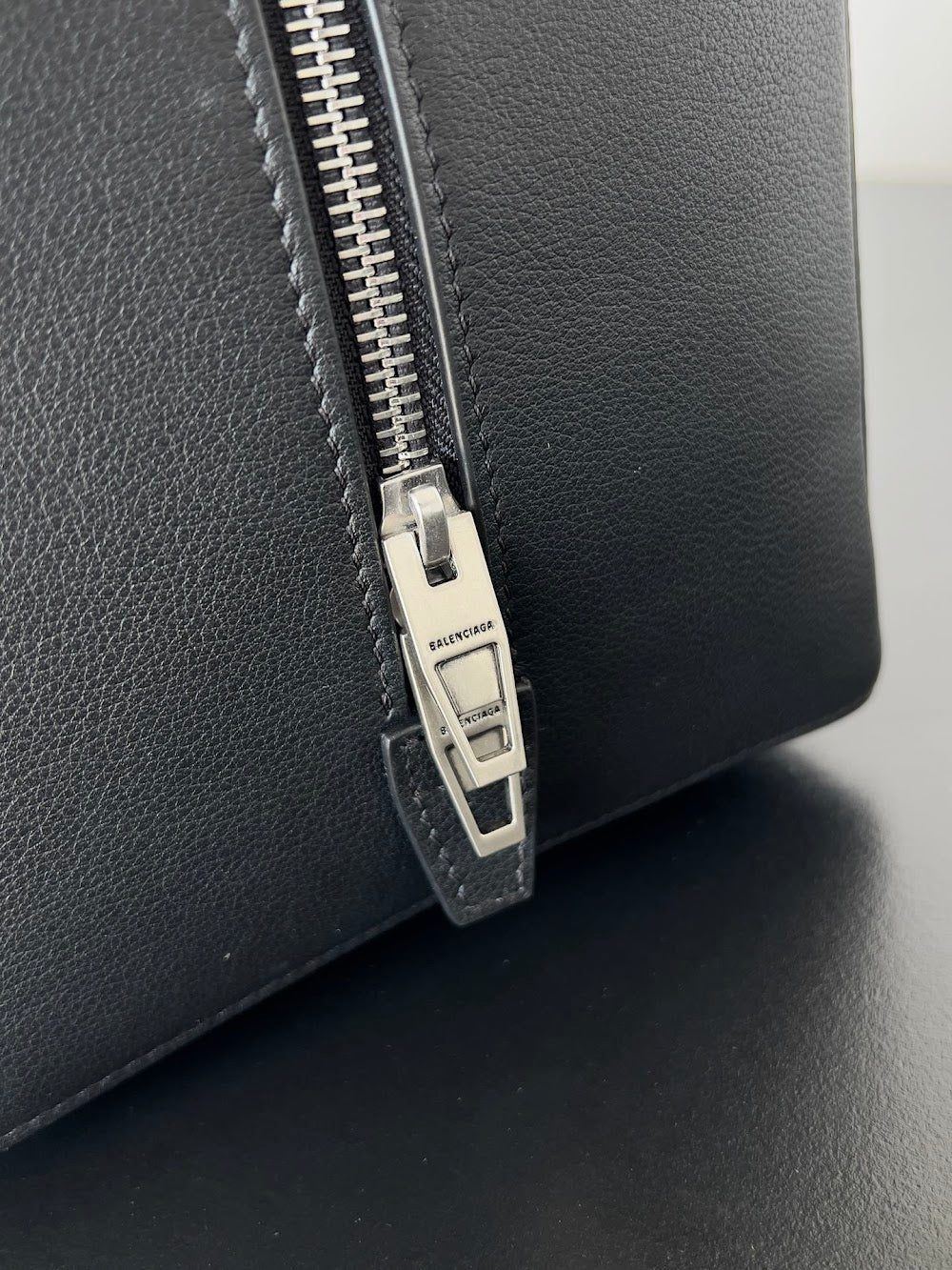 Dragons Bags Balenciaga Luxury Bag --111299