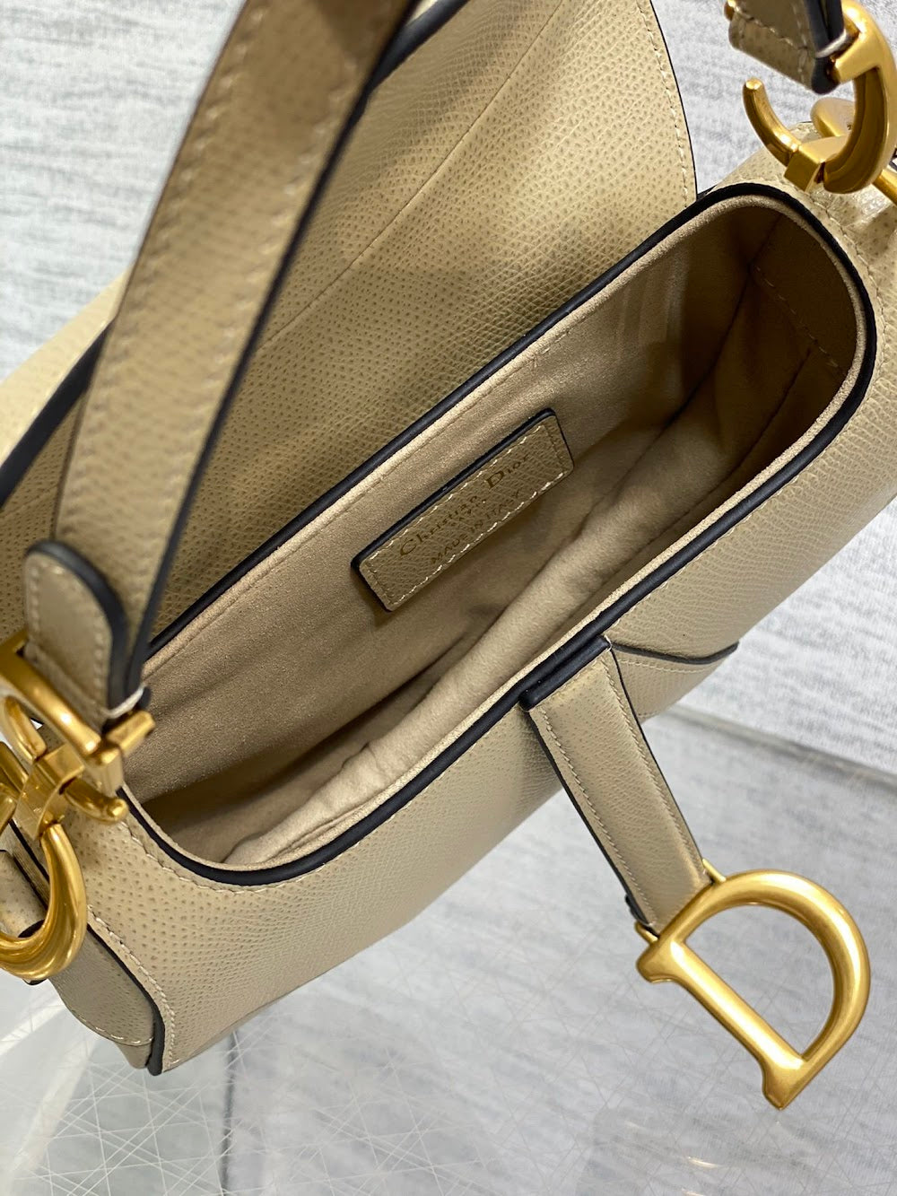 Dragons BagsDiorn Luxury Bag --114998
