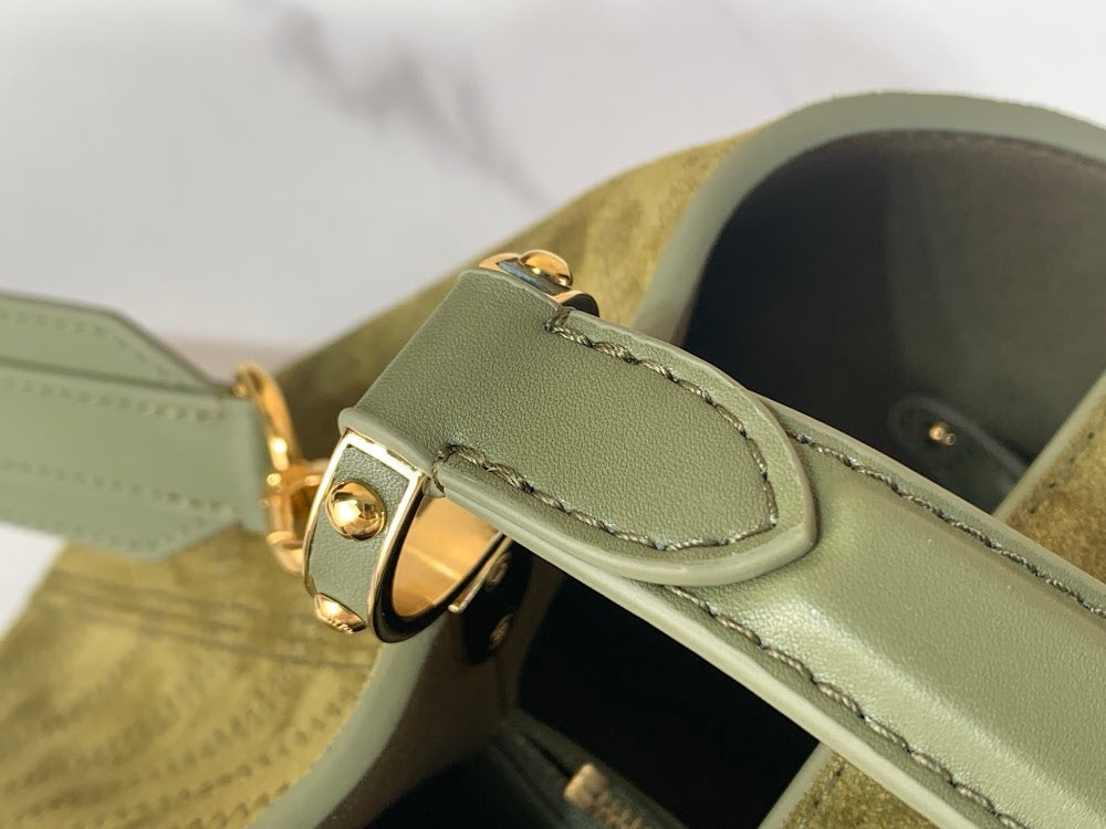 Dragons Bags ln Luxury Bag --57694
