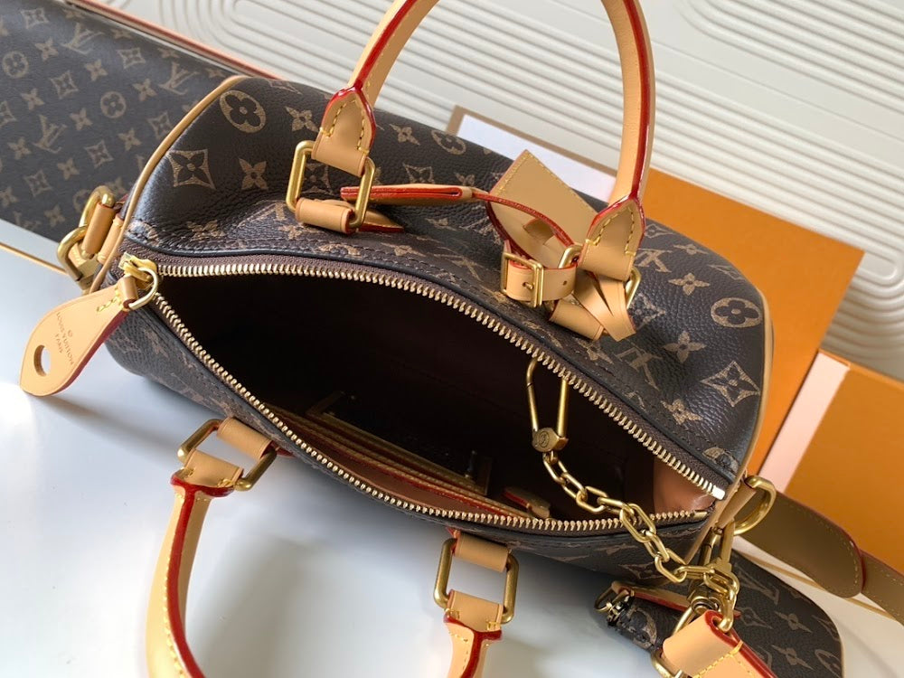 Dragons Bags ln Luxury Bag --81628