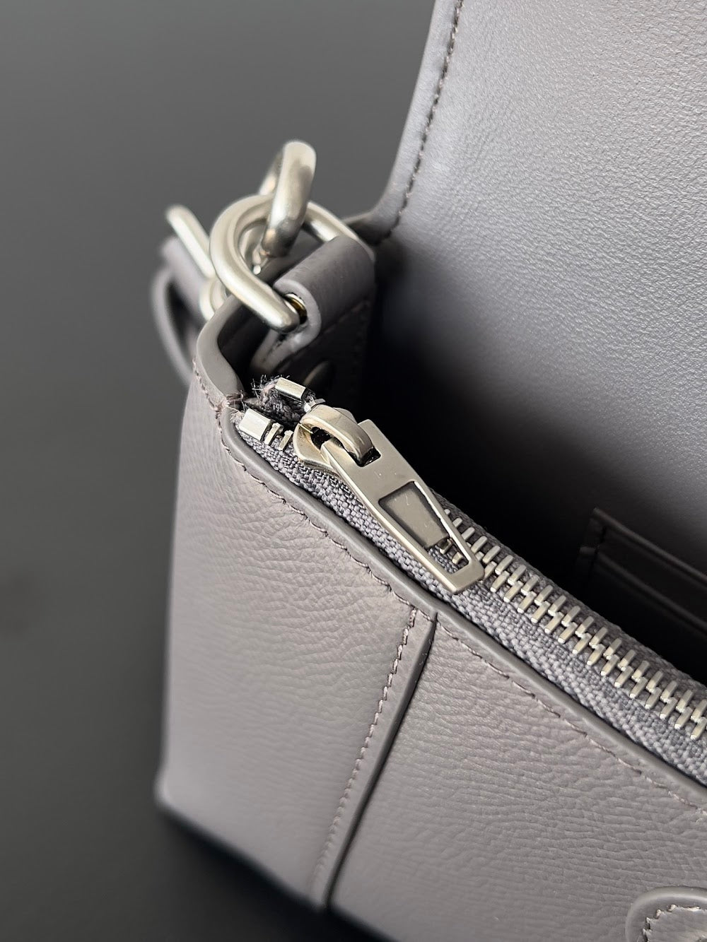 Dragons Bags Balenciaga Luxury Bag --111274