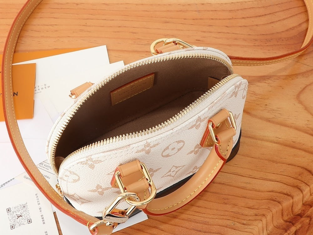 Dragons Bags ln Luxury Bag --97260