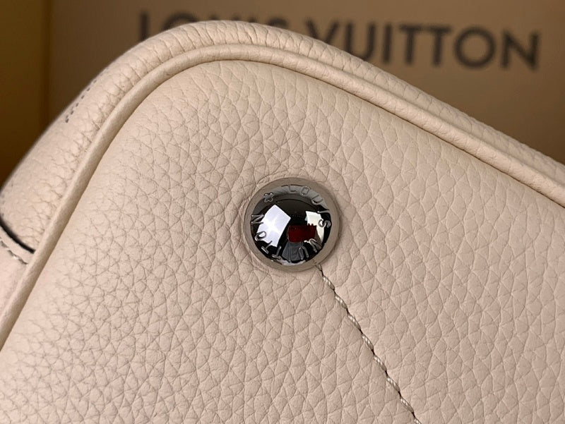 Dragons Bags ln Luxury Bag --61641