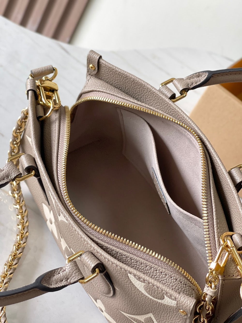 Dragons Bags ln Luxury Bag --97201