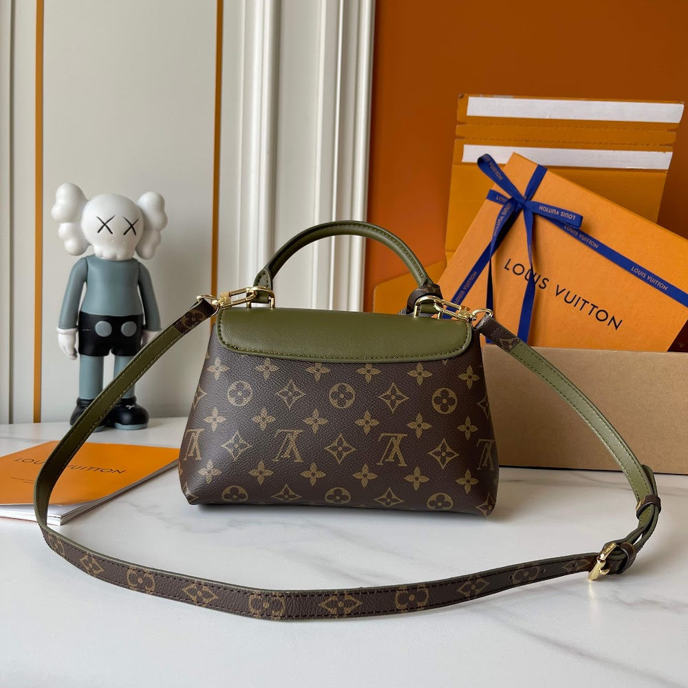 Dragons Bags ln Luxury Bag --77819